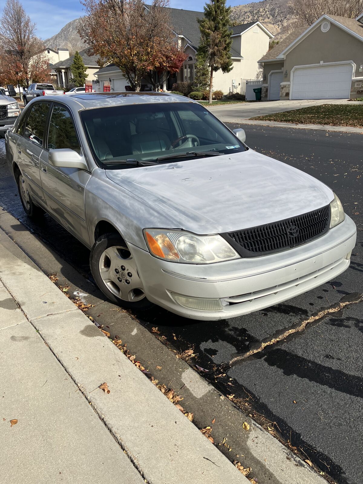 2004 TOYOTA AVALON XLS