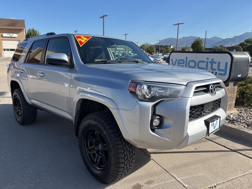 2024 Toyota 4Runner SR5