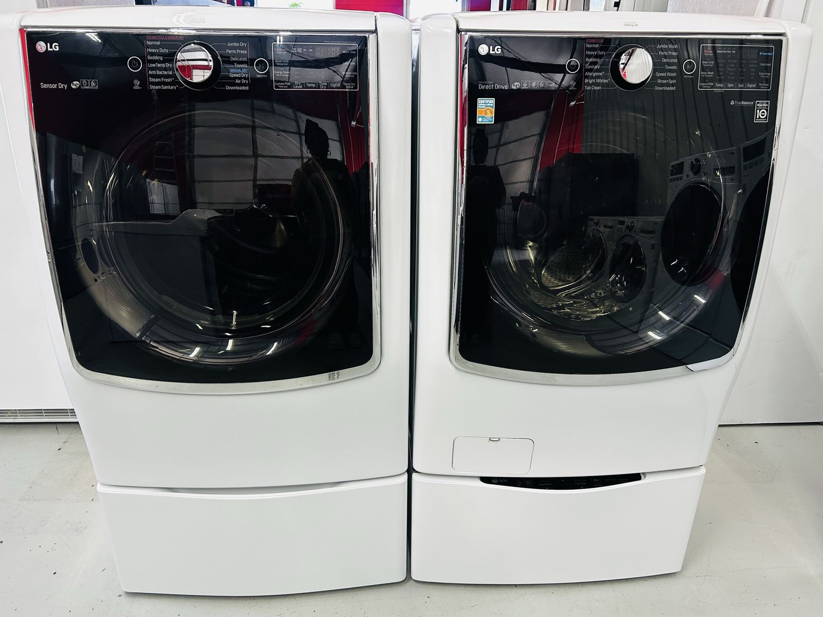 Lg Signature Steam Mega Capacity Set With Pedestal