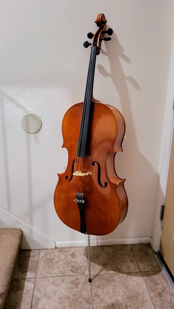 Main image 3