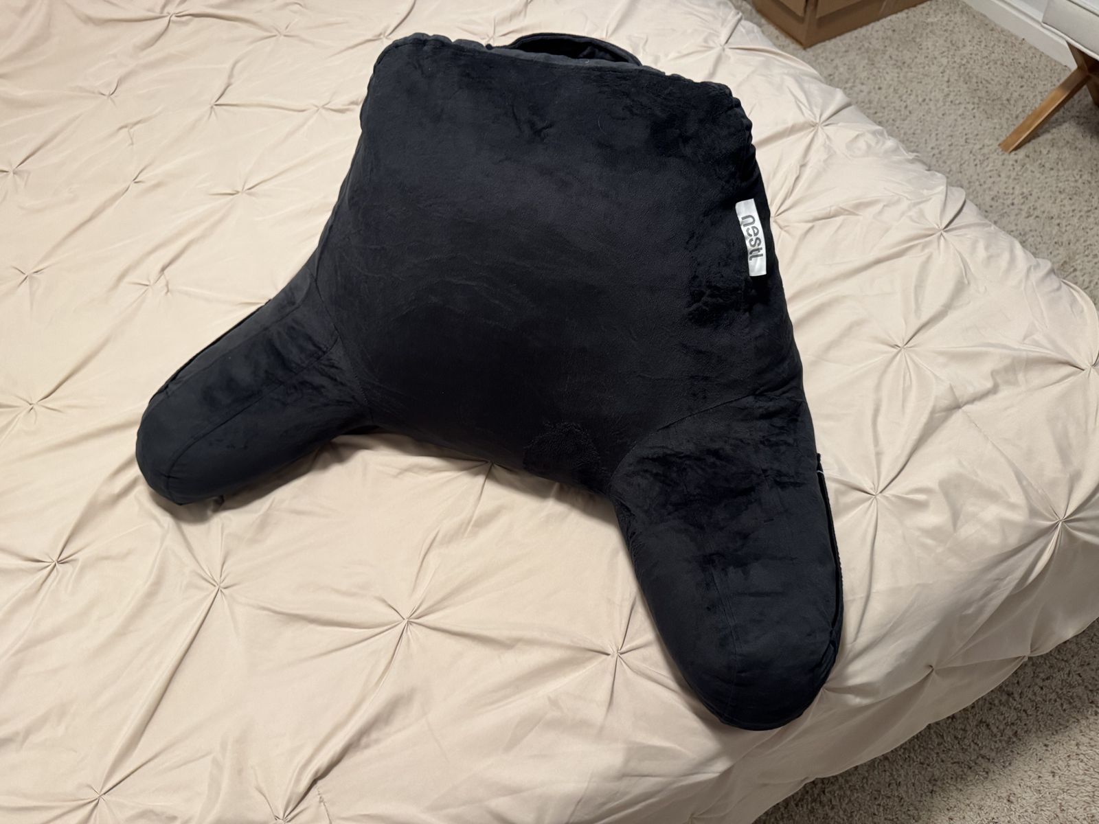 Nestl Reading Pillow