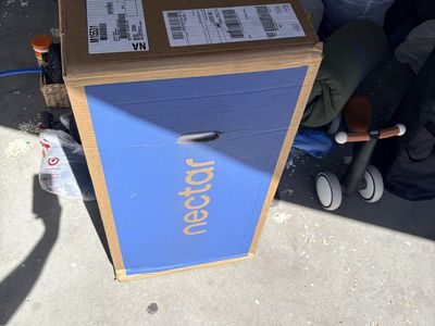 Nectar memory Foam Queen Matress - In Box New