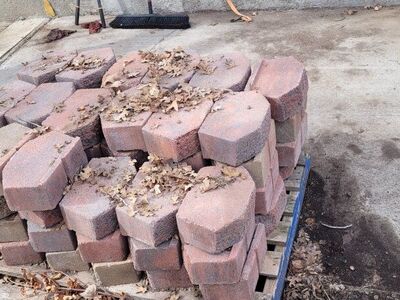 Castle stones retaining wall stones