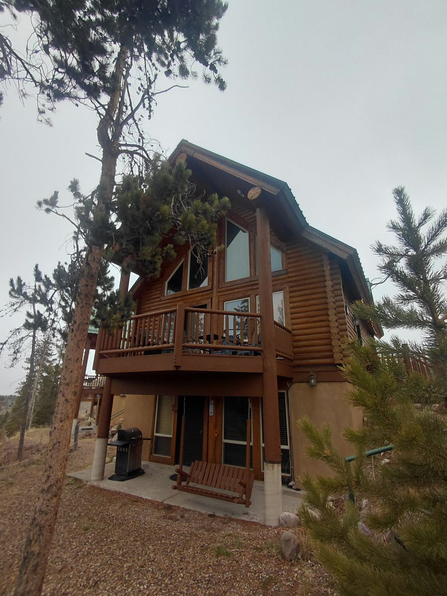 Main image 3