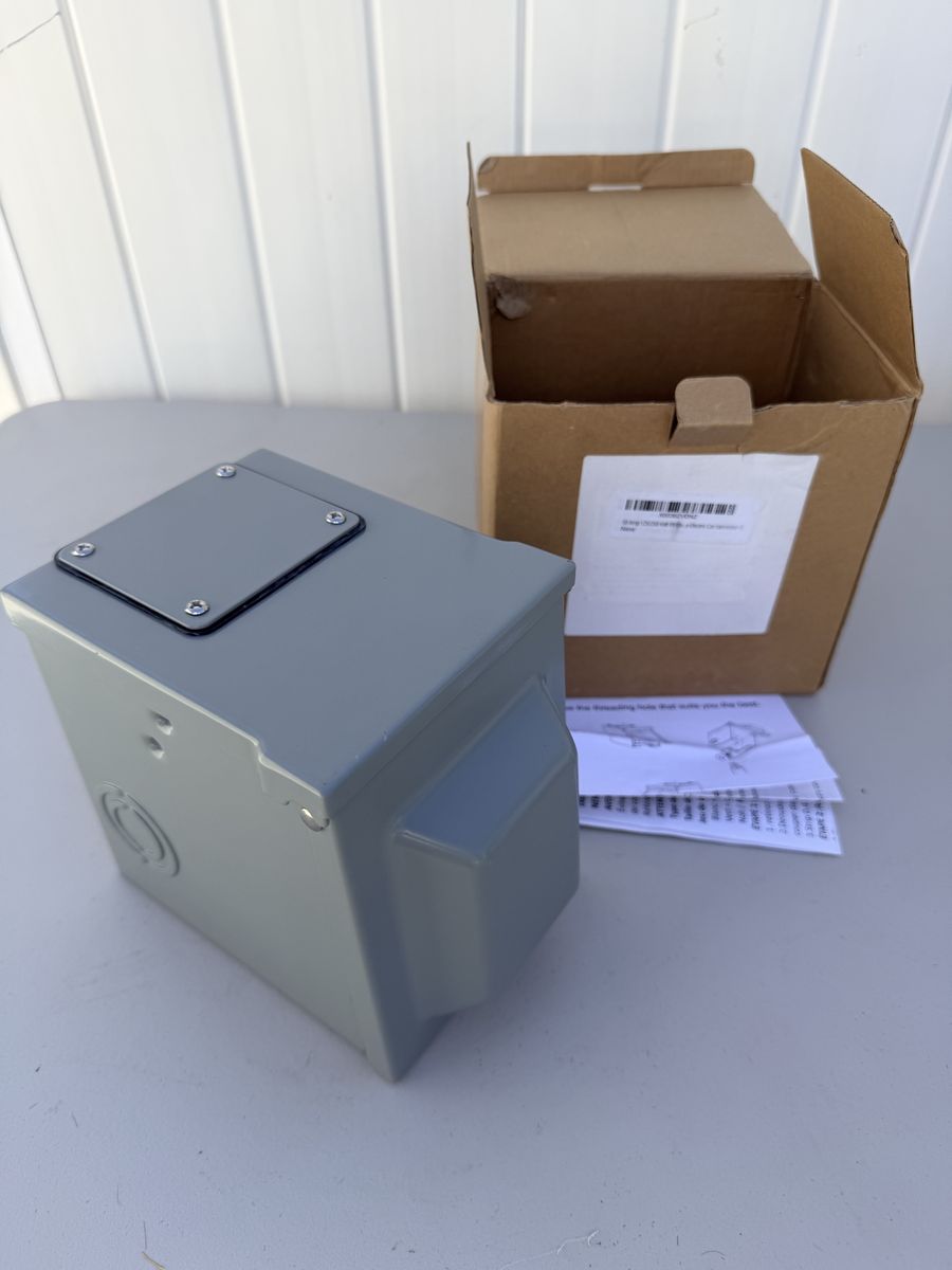 50A RV Outlet Panel NEMA 14l-50R Receptacle - Rainproof Enclosure