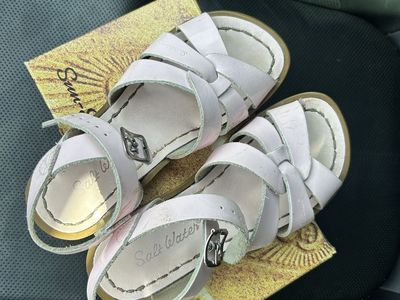 Girls Saltwater Sandals Size 12 Light Pink