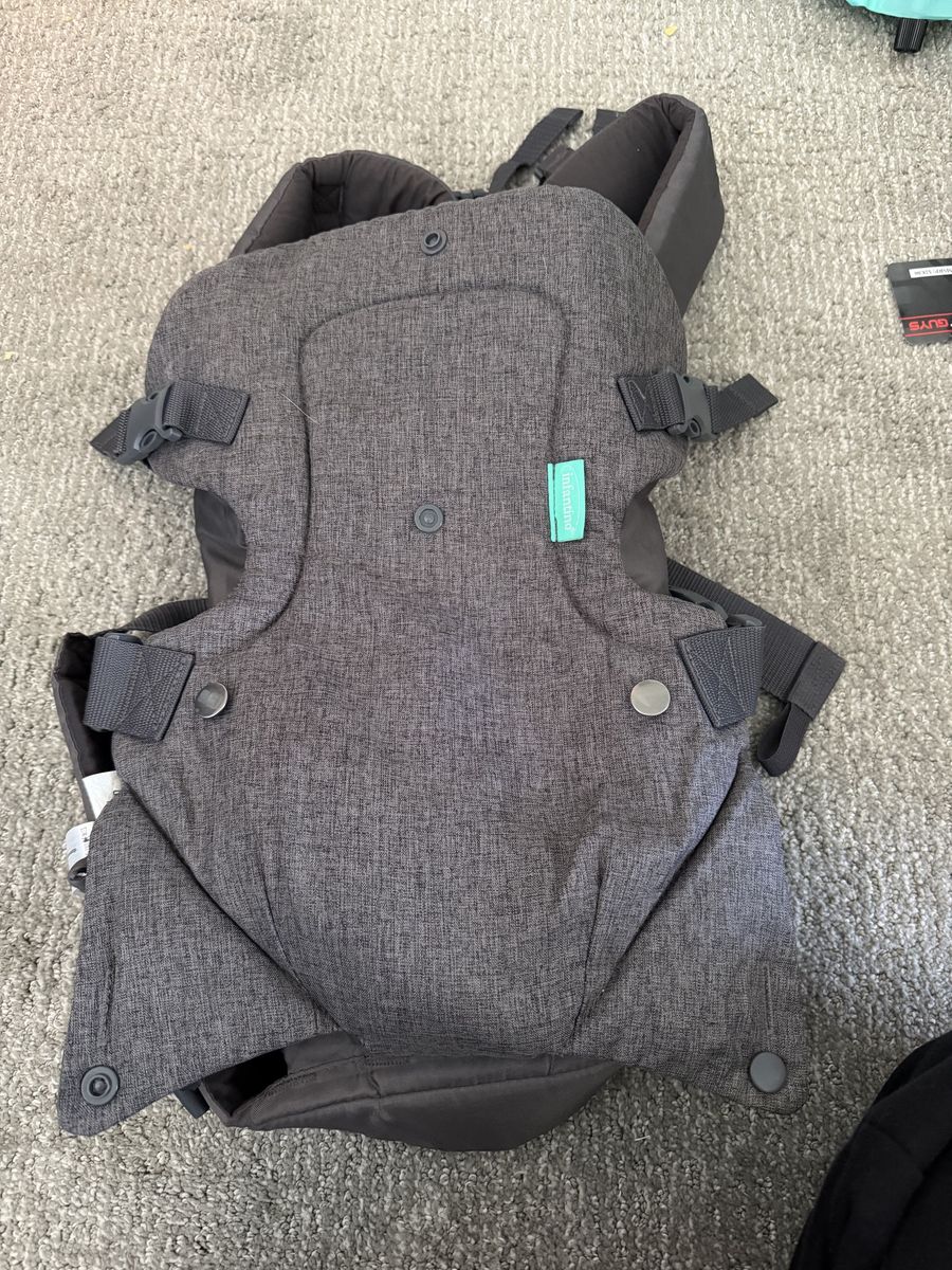 Baby carrier.