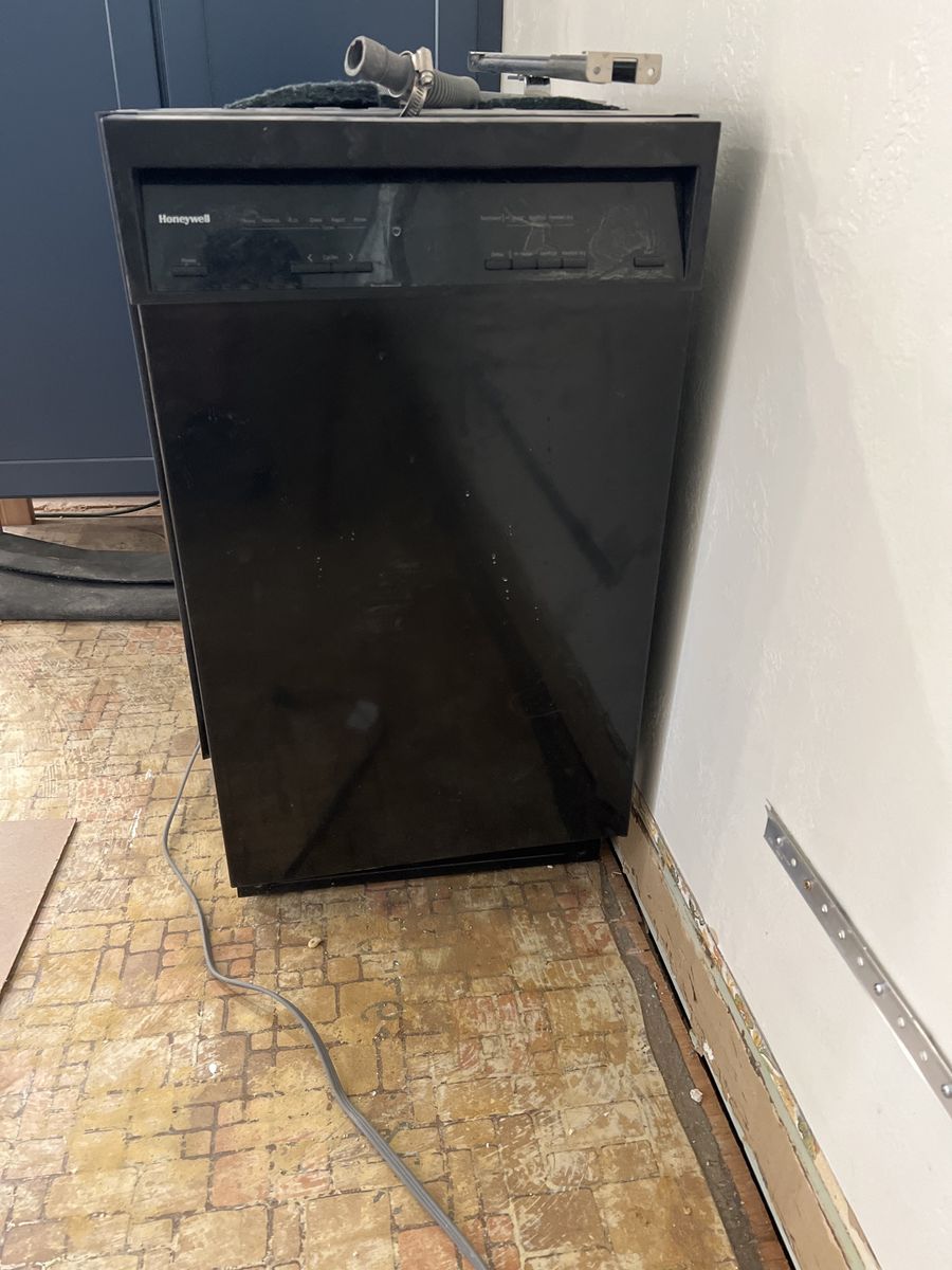 18” Honeywell Dishwasher - Free