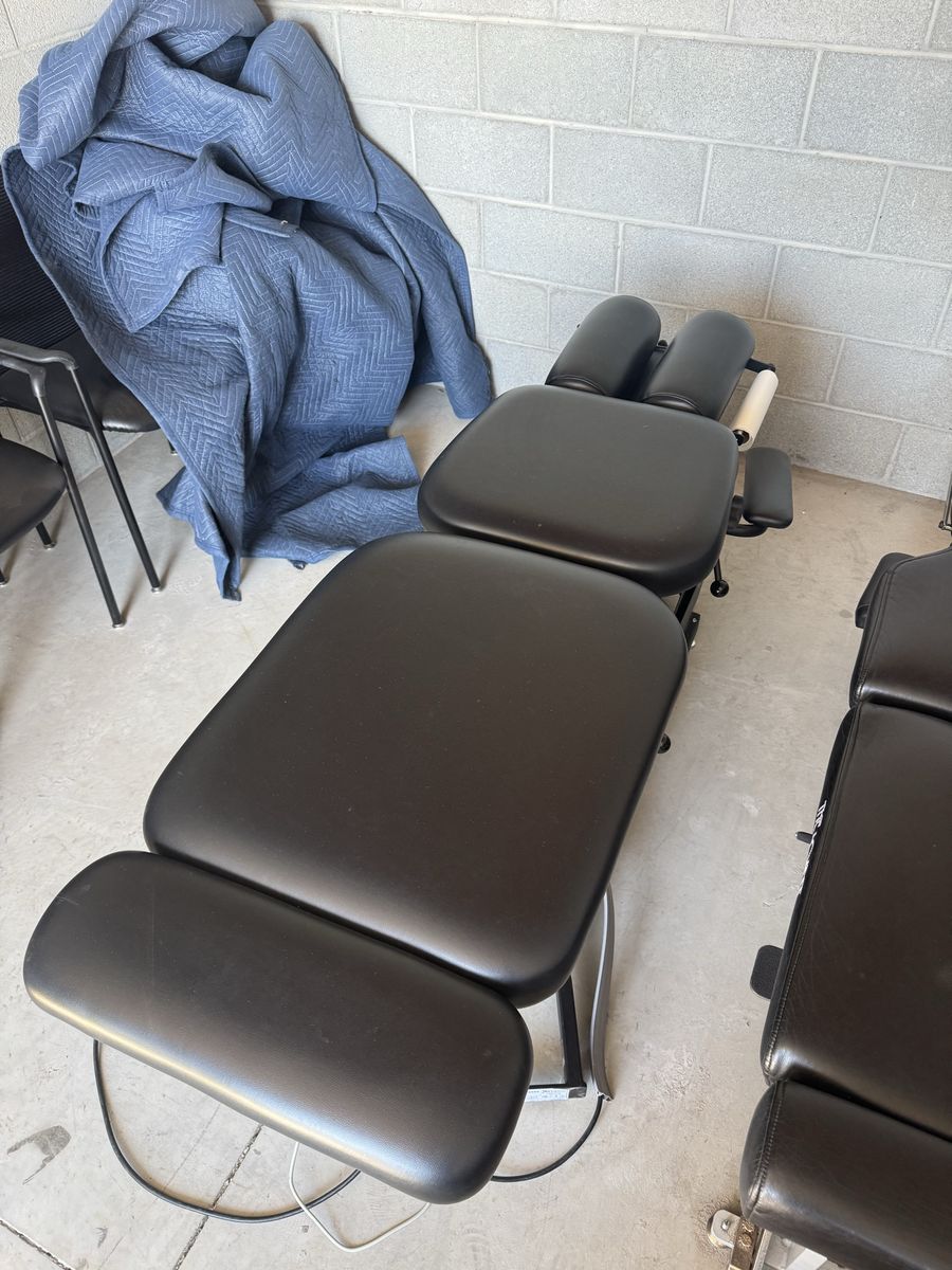 Chiropractic Adjusting Table