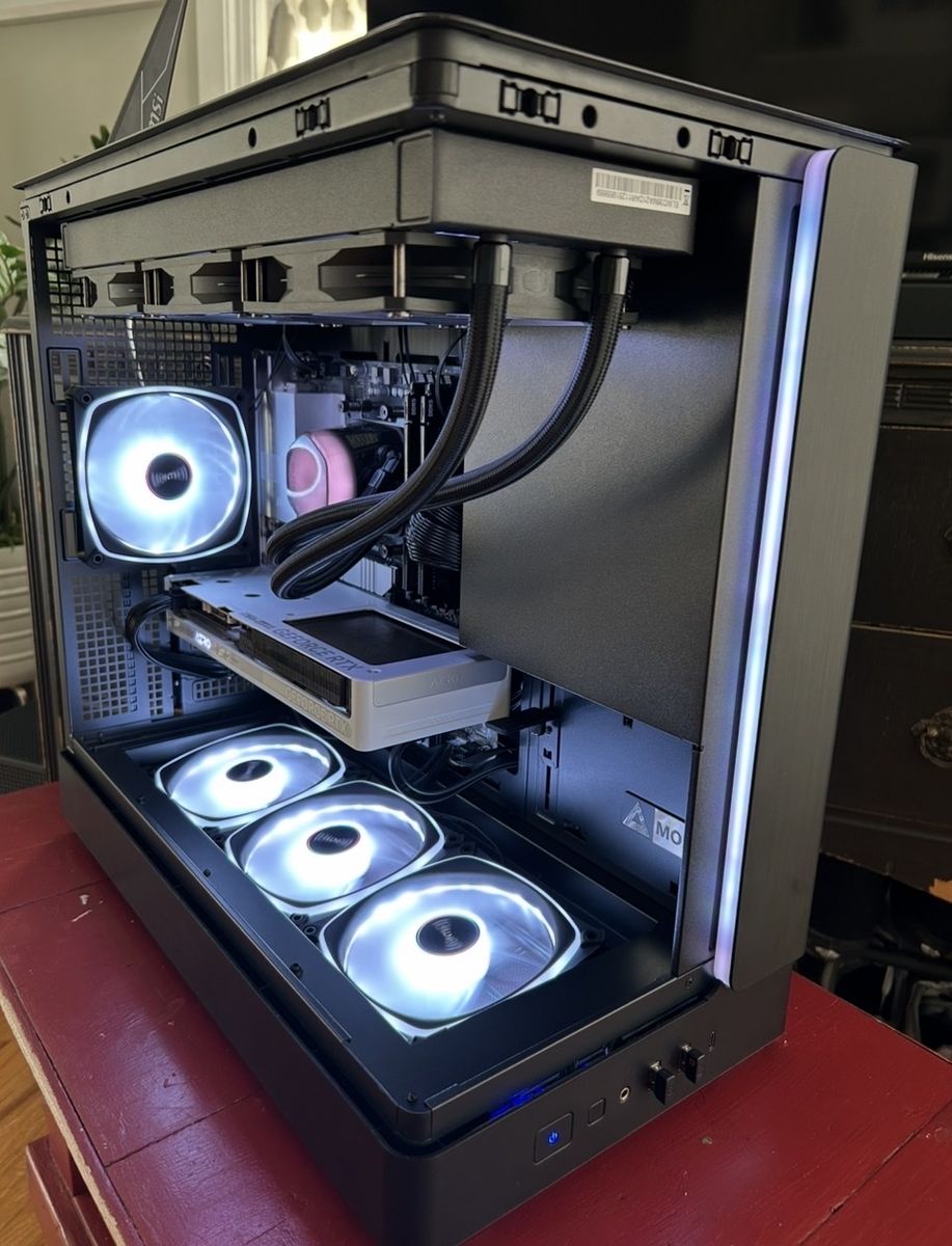 Awesome Gaming PC-Gigabyte Aero 5060, 7600x, 32gb DDR5 RAM