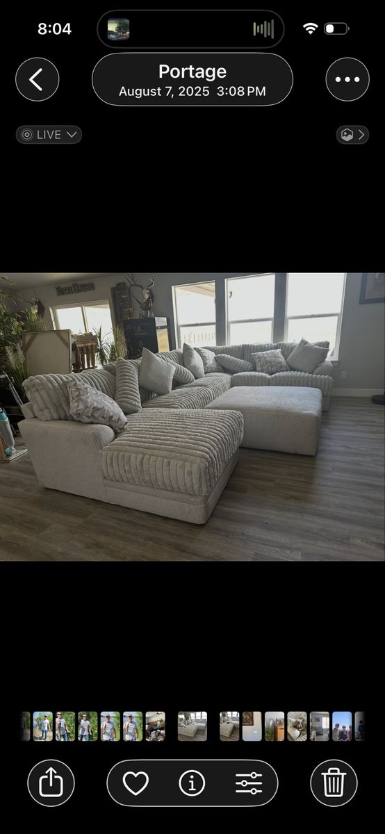 Titan Sectional 5 piece with Left-facing Chaise