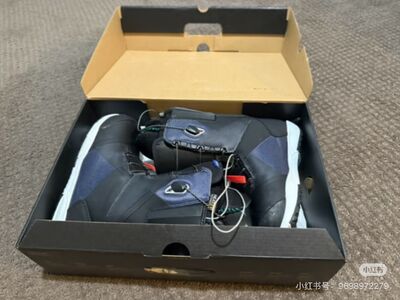 Burton Suprrme US size 5 women snowboard boots