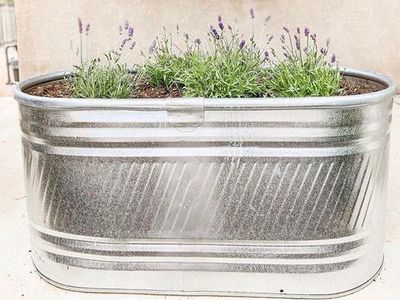 4' Galvanized Stock Tanks