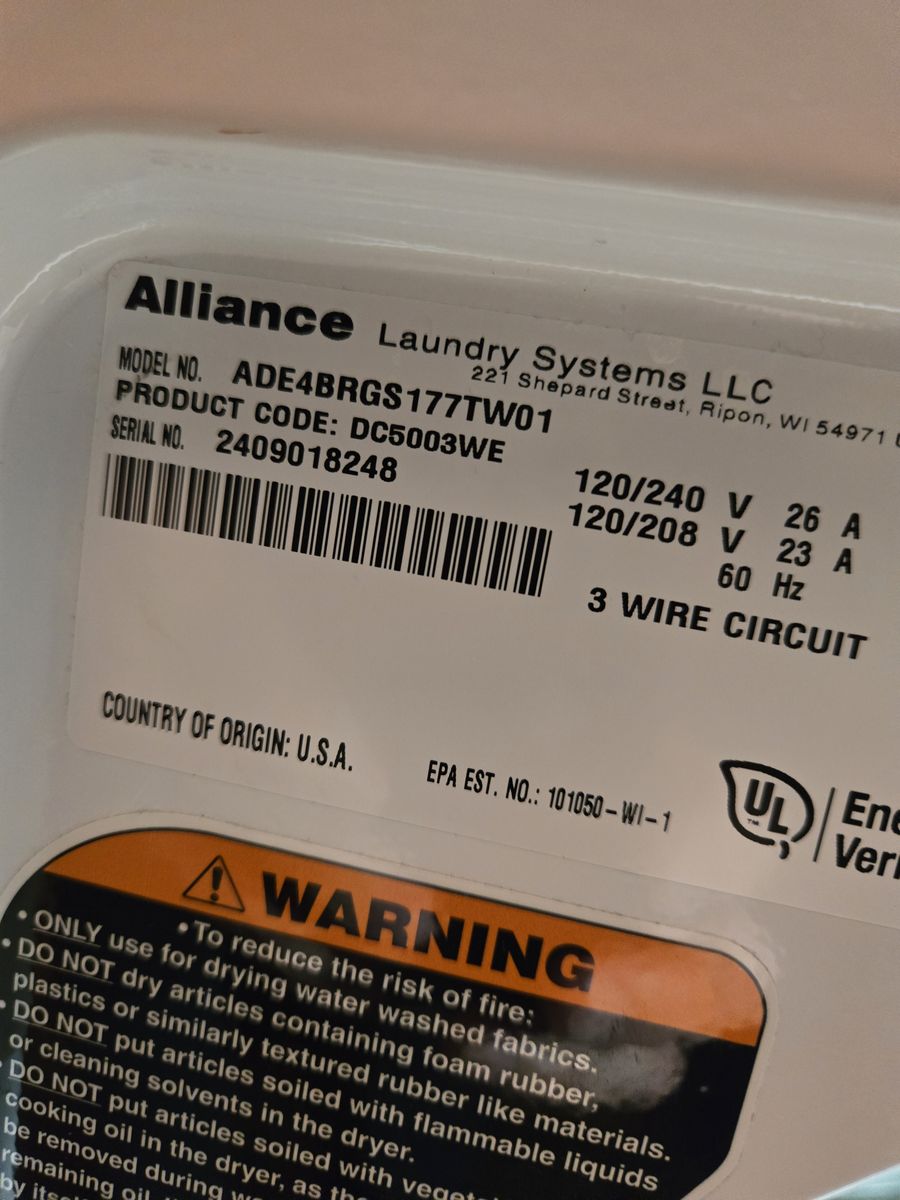 Speed Queen AWN632SP116TWO2 Washer & ADE4BRGS177TWO1 Dryer Set - White, Electric, Top Load