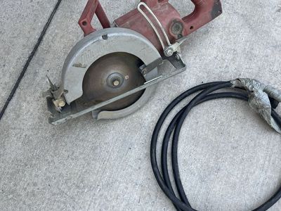 Milwaukee 6377 Circular Saw Worm Drive Heavy Duty 7-1/4" 120V Made In USA needs new cord
