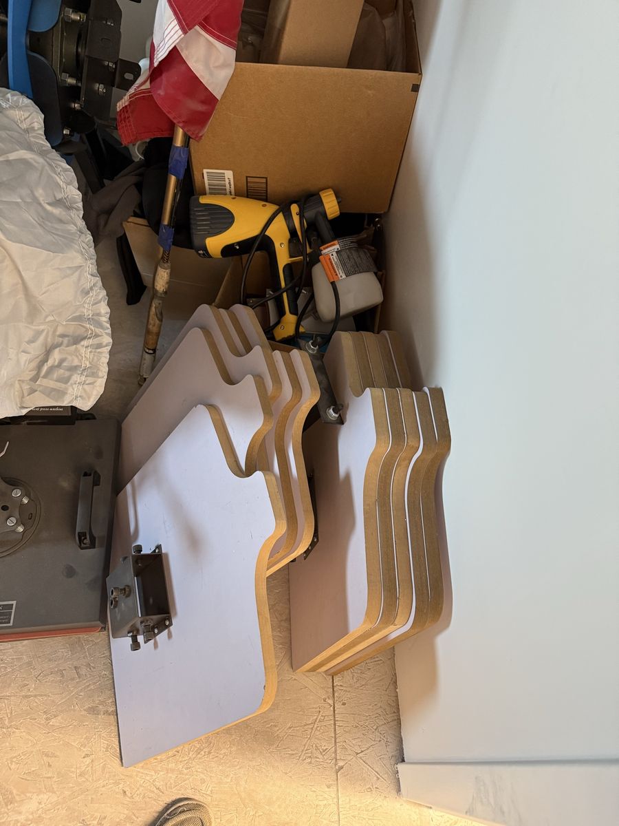 Main image 6
