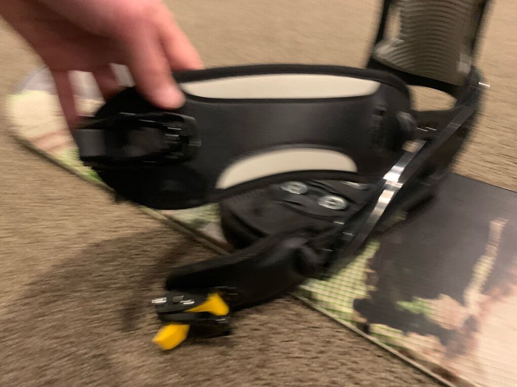 Kids 130cm Snowboard w/size 6 Boots