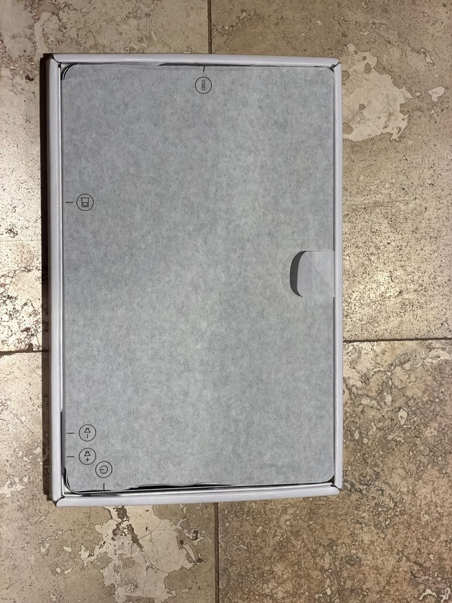 Main image 7