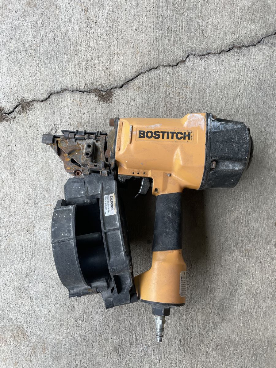 Bostitch 15 degree coil Nailer used great condition W/ box of 3" nails