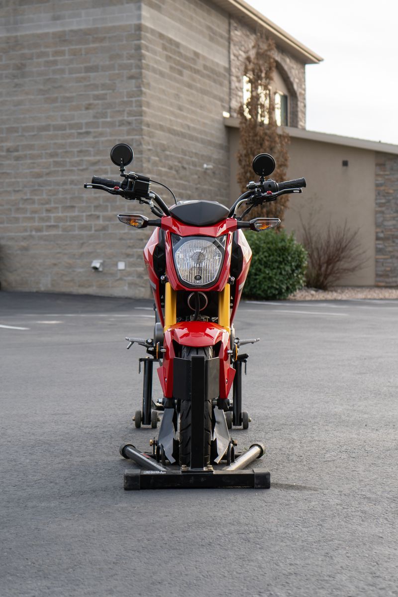 2023 KawasakI Z125 Pro