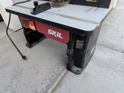 SKIL Woodworking Router Table