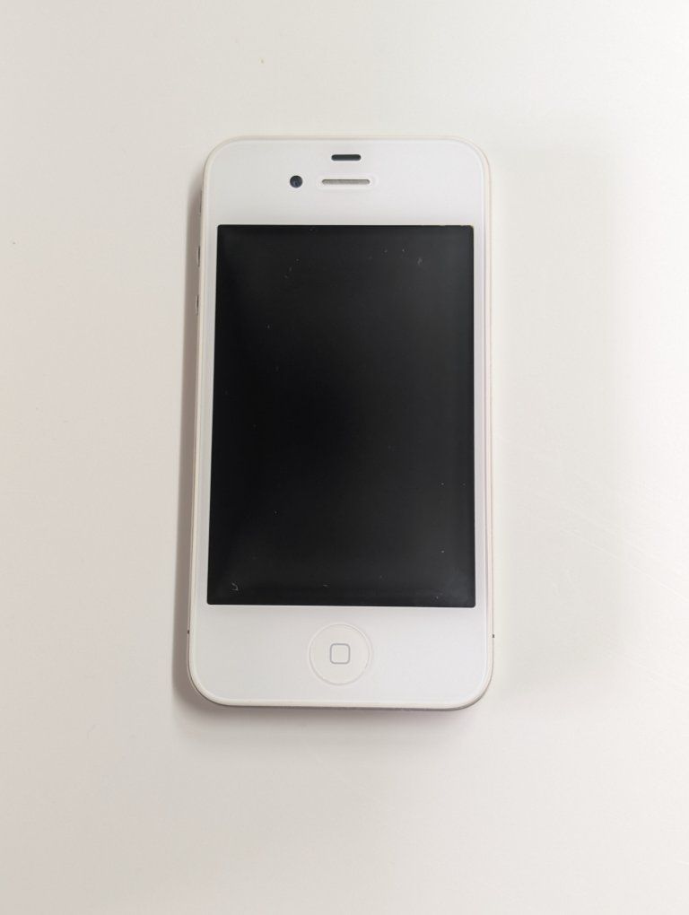 Apple iPhone 4 8GB White AT&T
