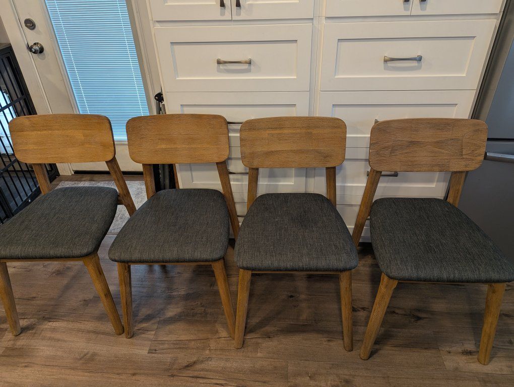 4 Seb Castlery Dining Chairs