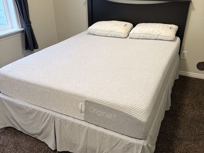 Queen Casper mattress, headboard, box spring and frame.