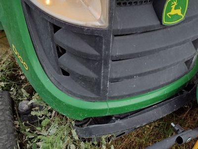John Deere 100 series