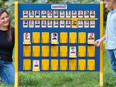 Giant Guess Who? 1-1-12550-AA049FO Outdoor Game 1872227 #106343