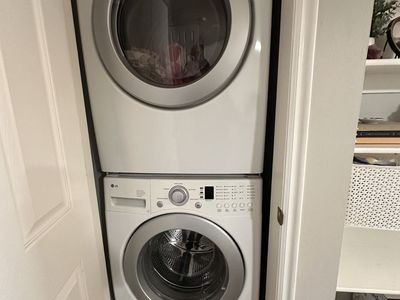 LG WASHER AND DRYER SET