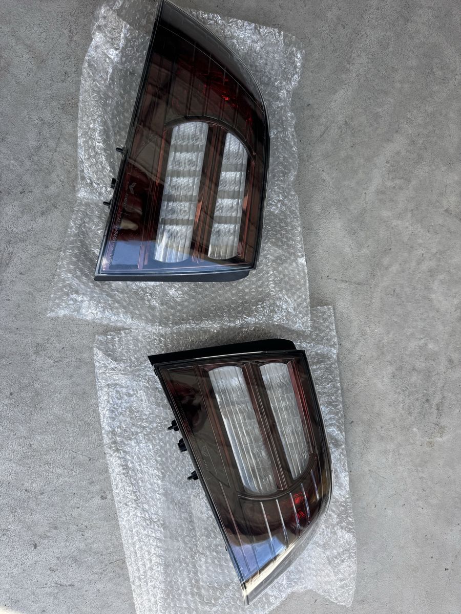 04-08 Acura TL Tail Lights