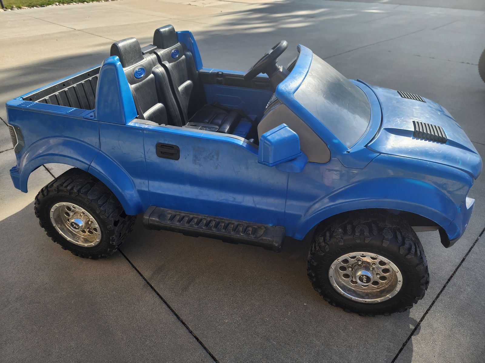 Ford power wheels truck