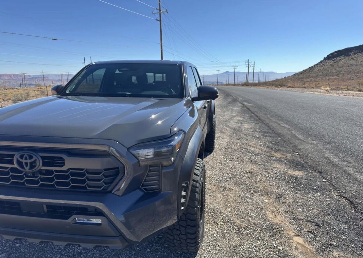 2025 Toyota Tacoma TRD Off-Road