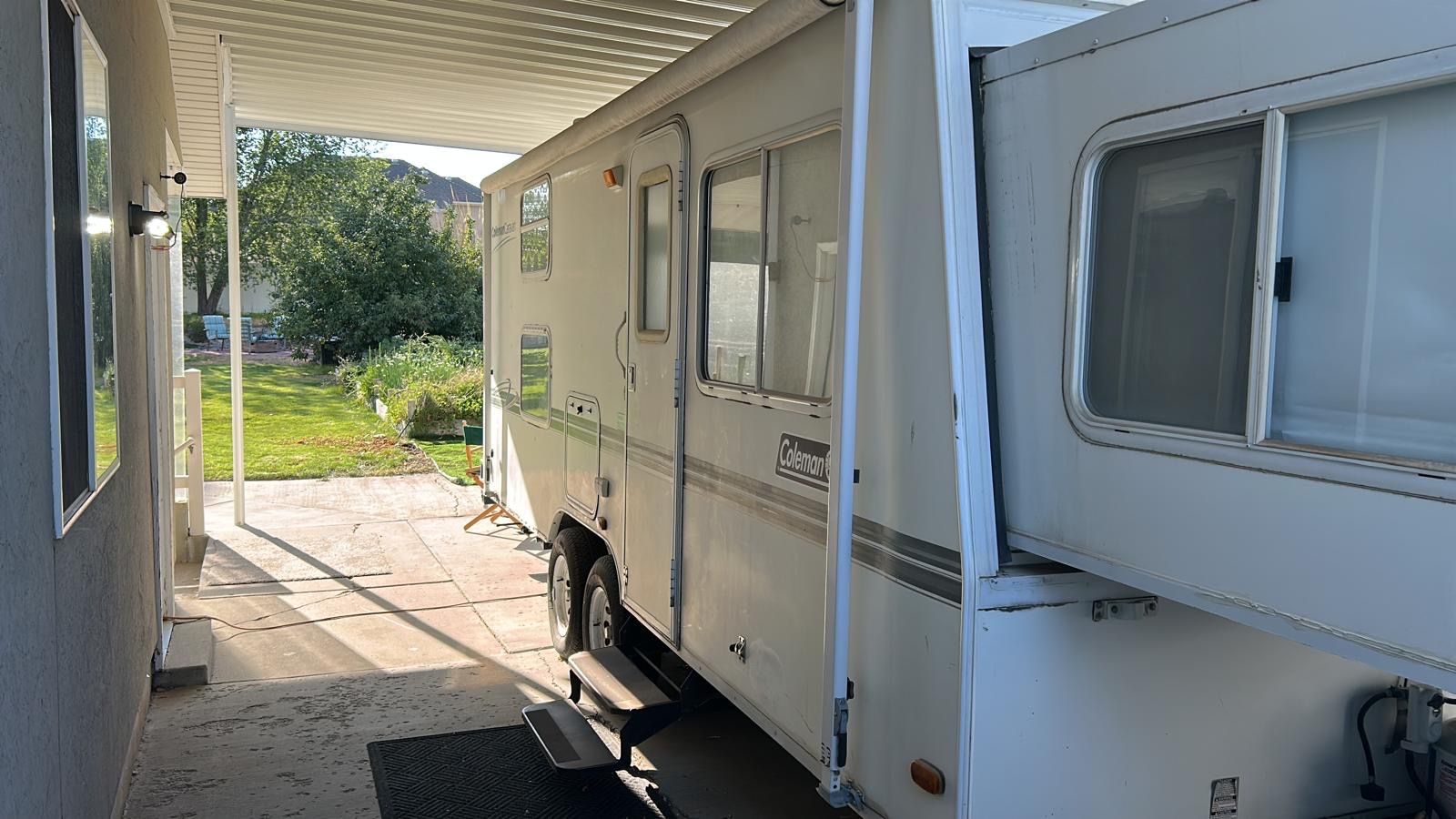 2003 Coleman Caravan Expandable Camper – Clean & Ready to Camp