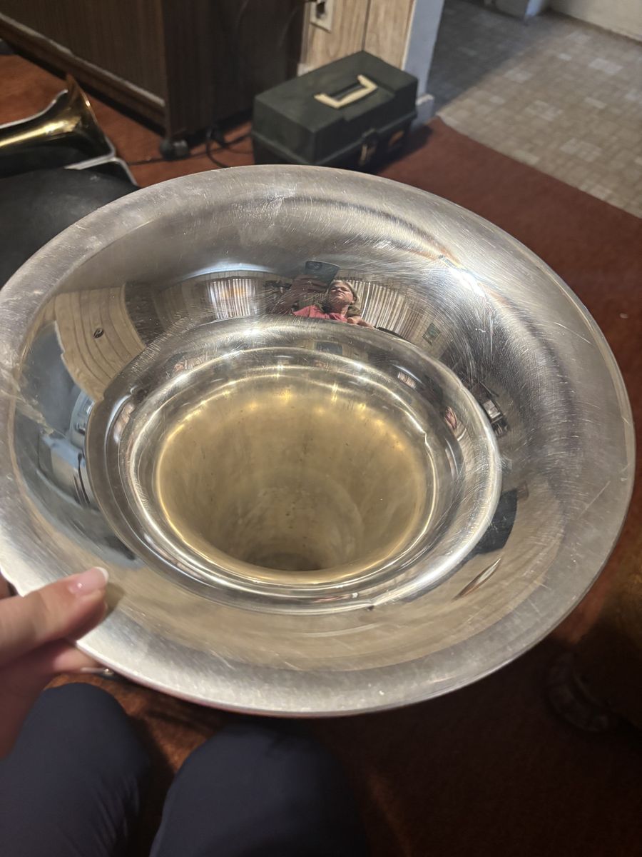 Main image 3