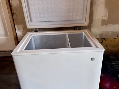 Deep freezer