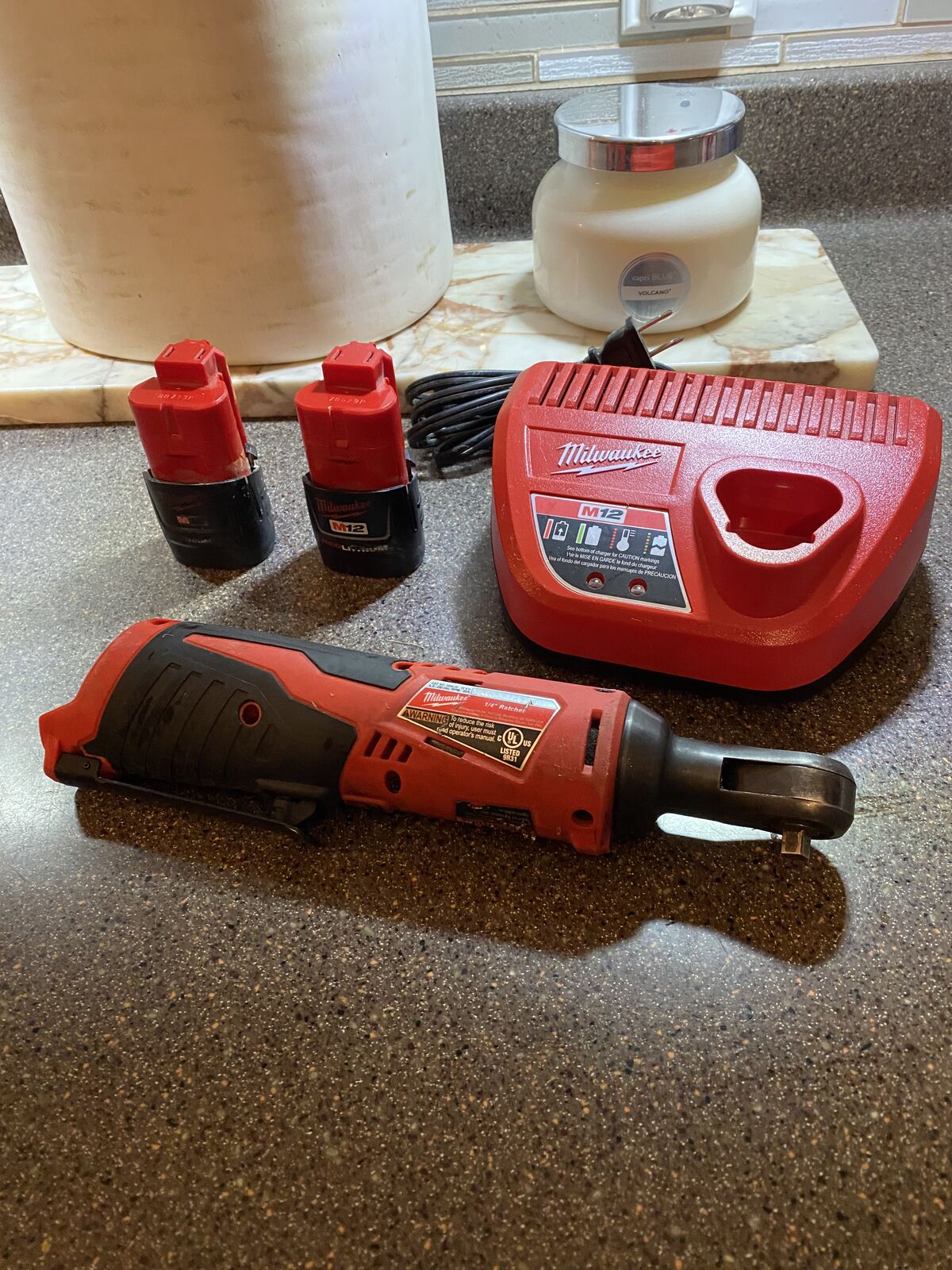 Milwaukee M12 1/4 Ratchet with 2 Batteries
