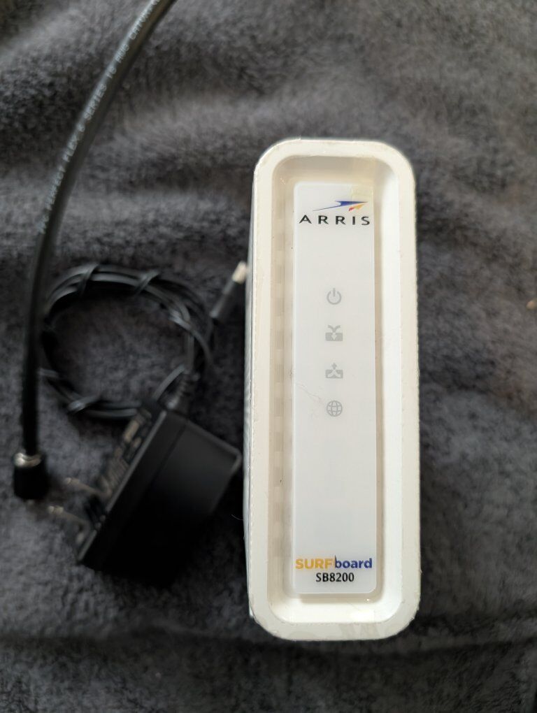 Arris Surfboard SB8200