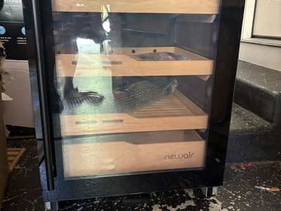 NewAir 1500 Count Electric Cigar Humidor with Opti-Temp™ Heating/Cooling System - Black Stainless Steel