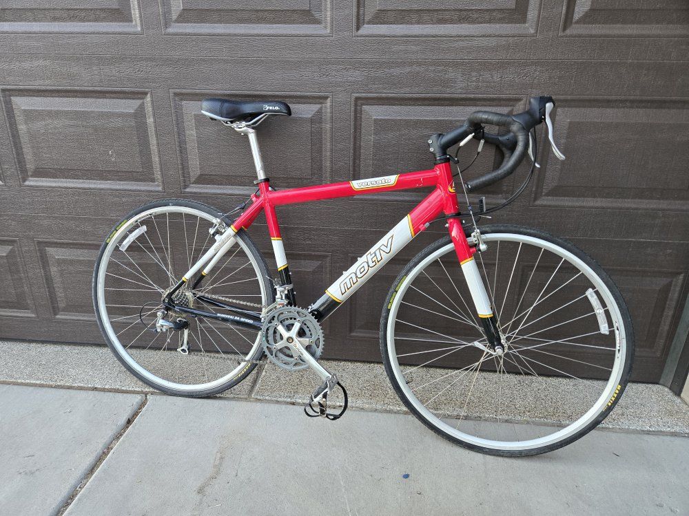 Motiv Vortex Road Bike - Red & White, Shimano Components, Drop Bars, 27-inch Wheels