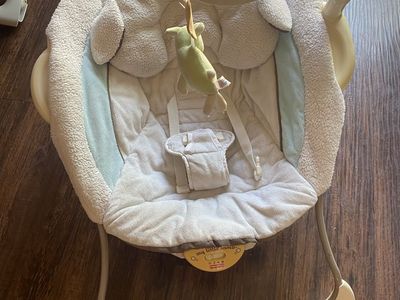 Fisher-Price My Little Lamb Platinum II Deluxe Infant Rocker Bouncer Seat
