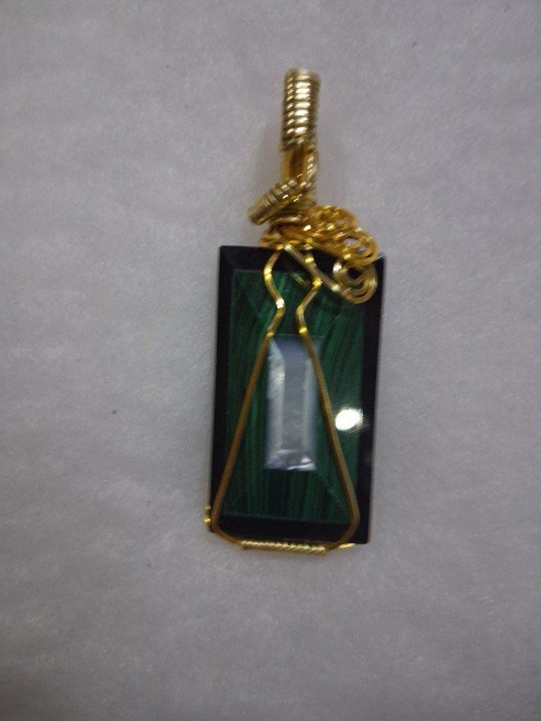 beautiful stone, gem and crystal pendants