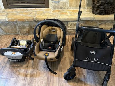 Chicco ketfit2 car seat, base, & stroller base