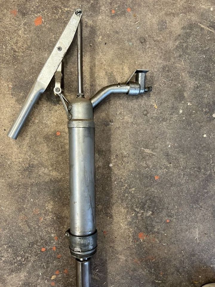 Main image 1