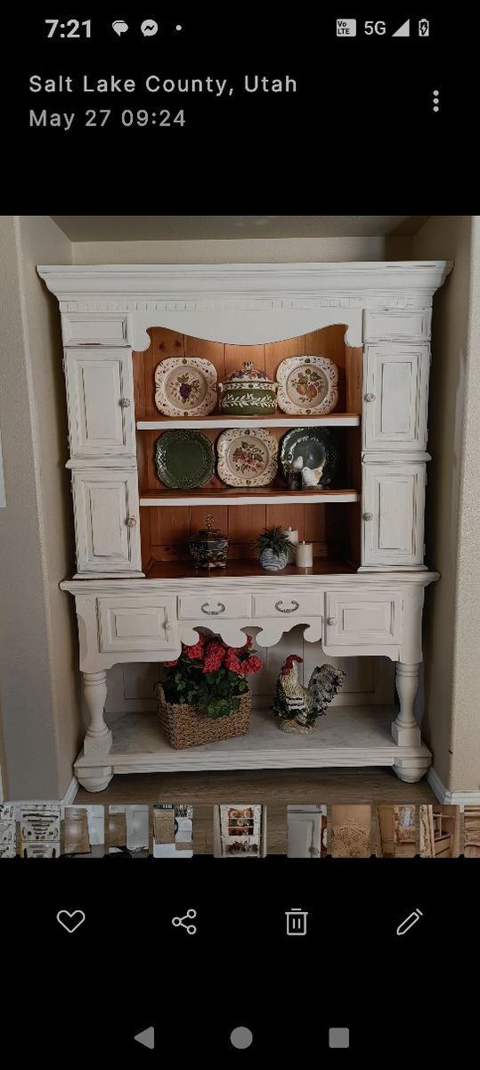 Shabby Chic Off-White Farmhouse Hutch/Display Cabinet with Shelves & Drawers - Distressed Finish