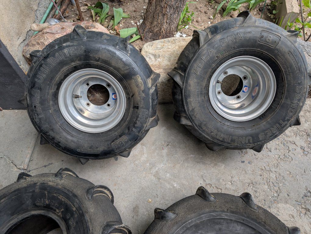 banshee tires