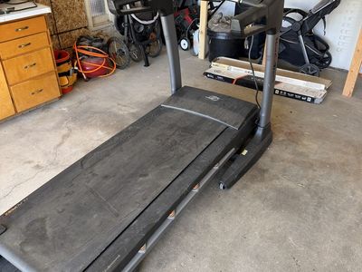 Nordic track treadmill