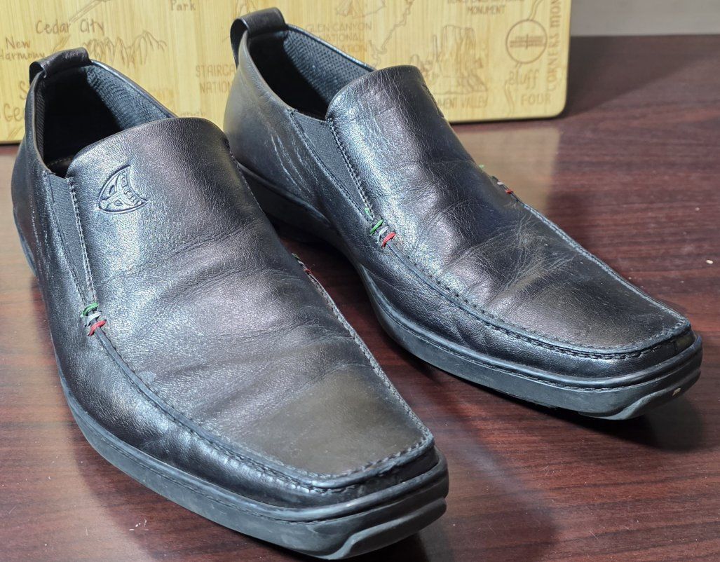 Men’s Italian SUV Brand Black Leather Slip-On.