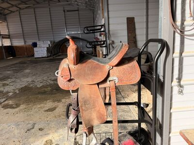 Circle Y Barrel Saddle
